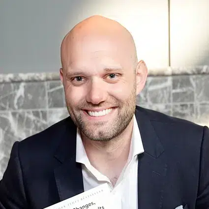 جیمز کلیر